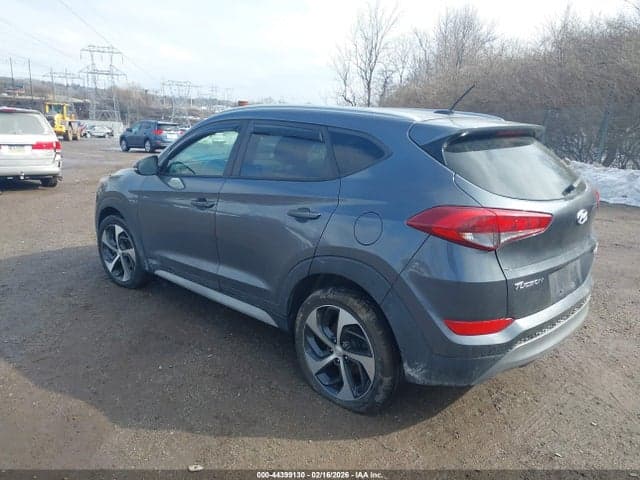 2017 HYUNDAI TUCSON SPORT 3