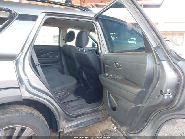 2025 NISSAN PATHFINDER SV FWD 8