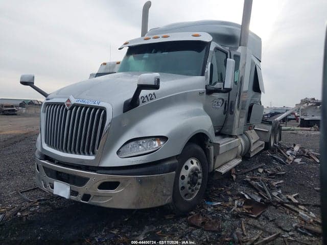 2019 INTERNATIONAL LT 2