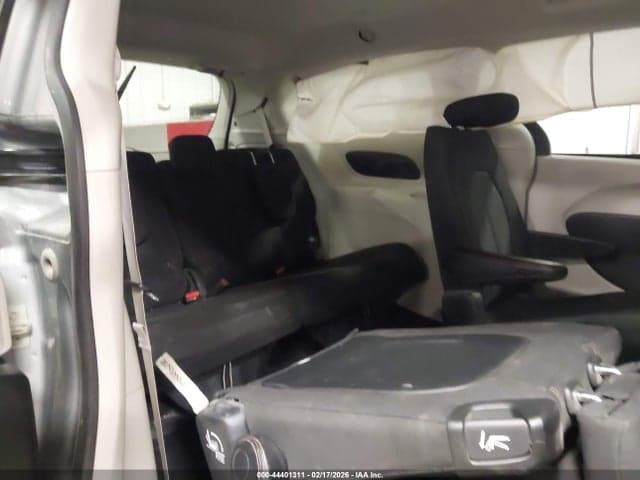 2020 CHRYSLER PACIFICA TOURING 21