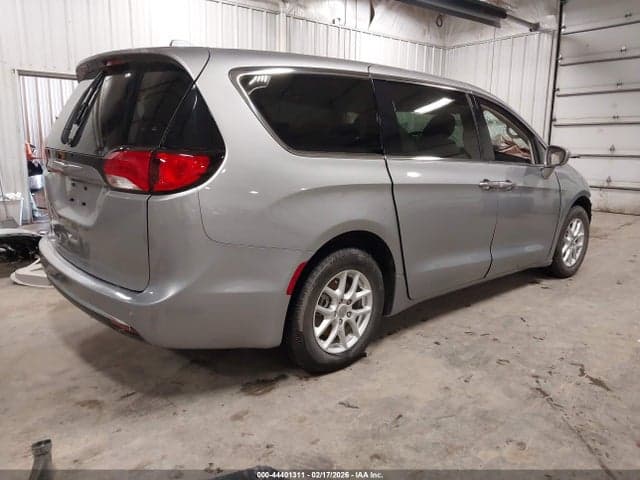 2020 CHRYSLER PACIFICA TOURING 4
