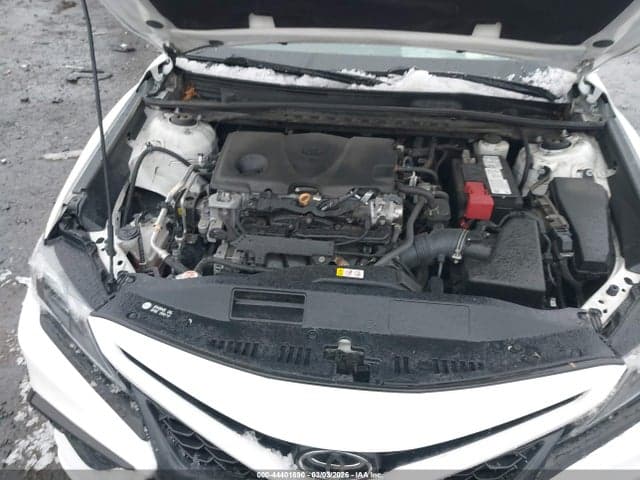 2021 TOYOTA CAMRY SE 10