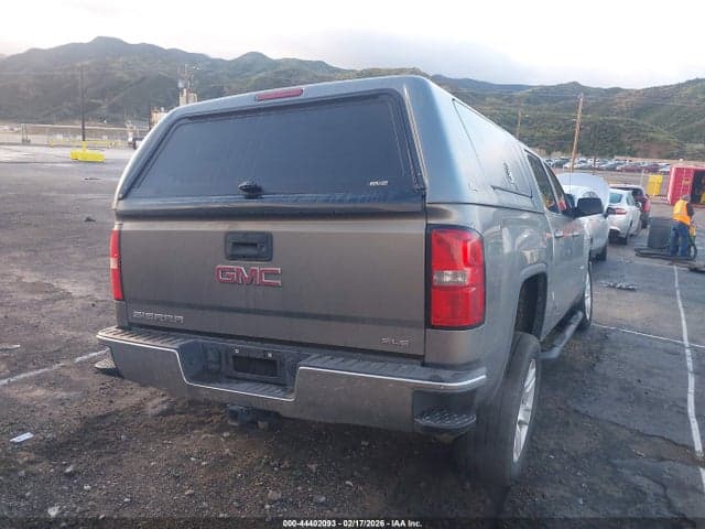 2017 GMC SIERRA 1500 SLE 2
