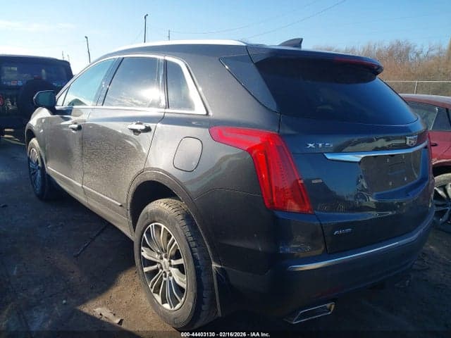 2017 CADILLAC XT5 LUXURY 3