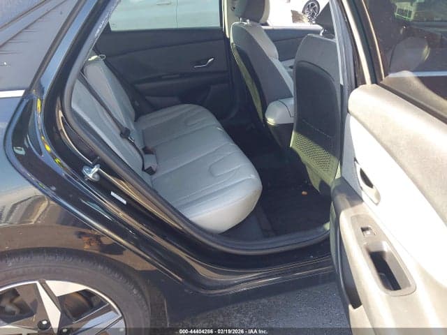 2023 HYUNDAI ELANTRA LIMITED 8