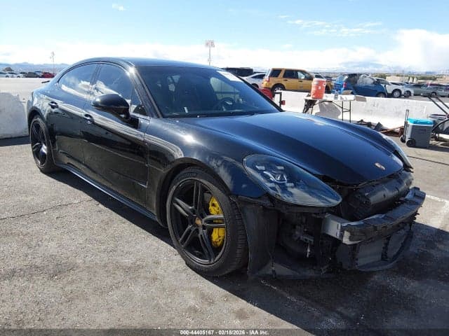 2018 PORSCHE PANAMERA 4