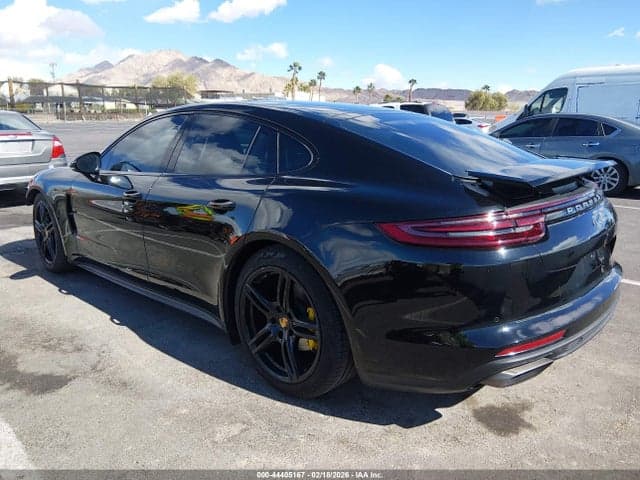 2018 PORSCHE PANAMERA 4 3