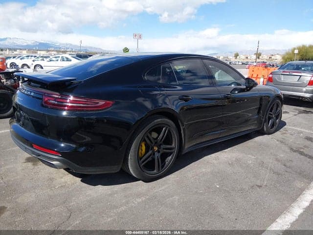 2018 PORSCHE PANAMERA 4 4
