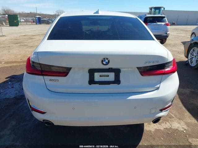 2019 BMW 330I 16
