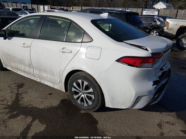 2022 TOYOTA COROLLA HYBRID LE 3