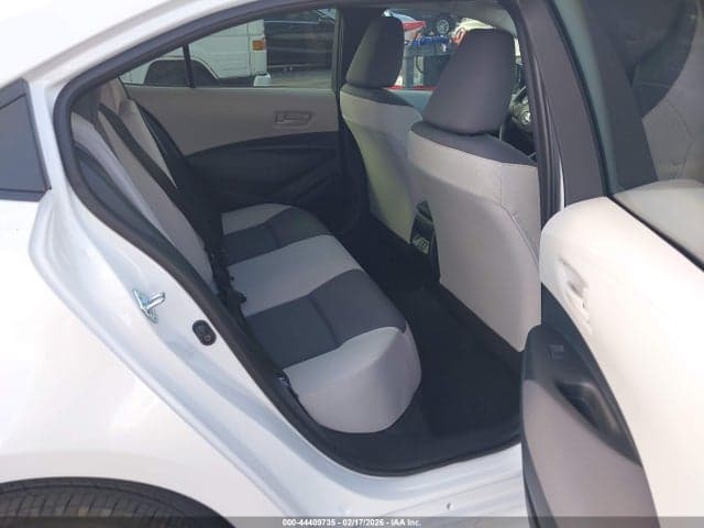 2026 TOYOTA COROLLA LE 8