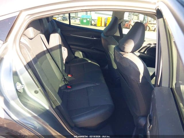 2026 TOYOTA CAMRY XLE 8