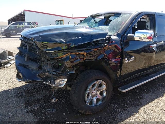 2017 RAM 1500 LARAMIE 4X4 5'7 BOX 6
