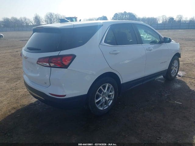 2022 CHEVROLET EQUINOX FWD LT 4