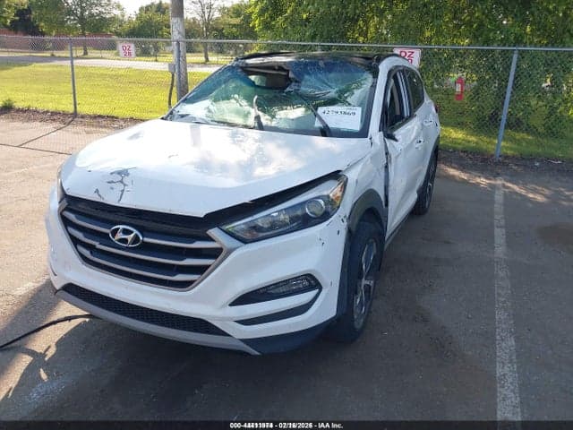 2018 HYUNDAI TUCSON VALUE 2
