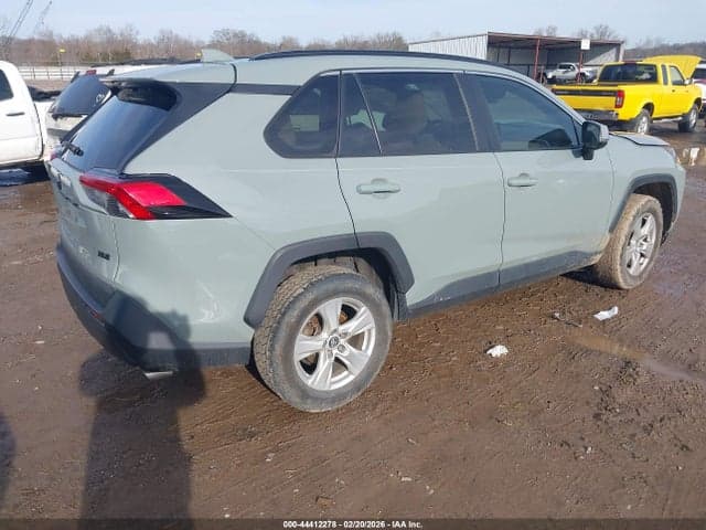 2019 TOYOTA RAV4 XLE 4
