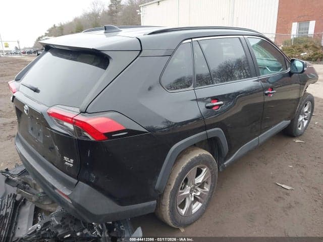2023 TOYOTA RAV4 XLE 4