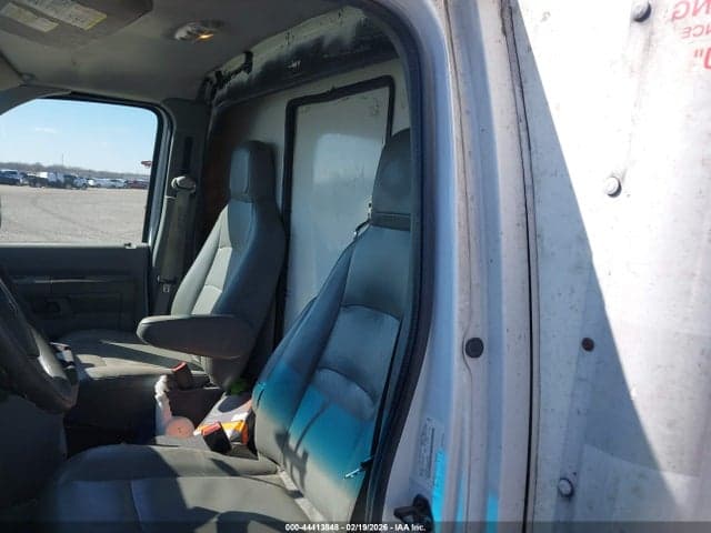 2019 FORD E-350 CUTAWAY 6
