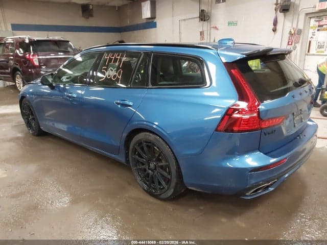 2020 VOLVO V60 T5 R-DESIGN 3