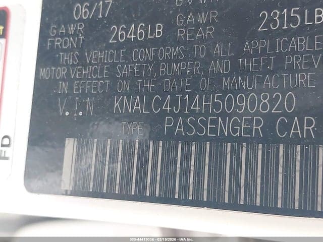 2017 KIA CADENZA PREMIUM 9