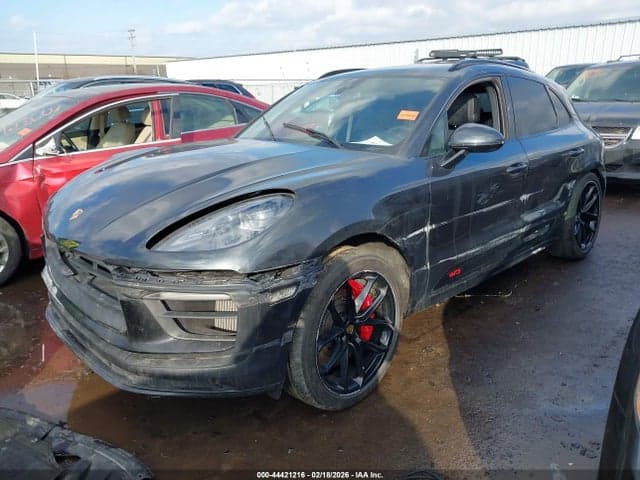 2024 PORSCHE MACAN GTS 2