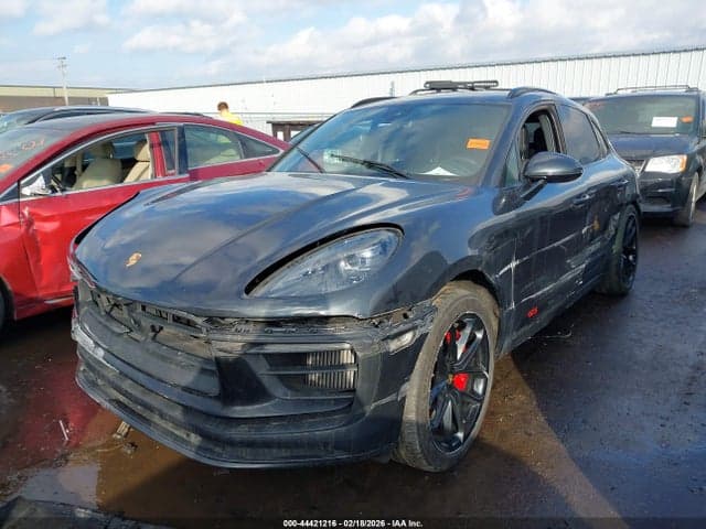2024 PORSCHE MACAN GTS 6