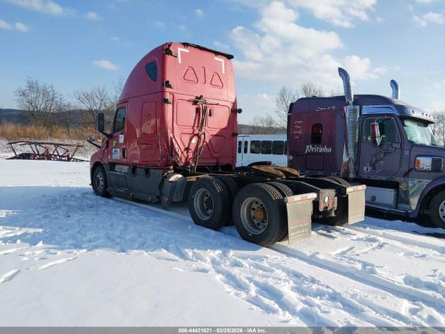 2020 FREIGHTLINER NEW CASCADIA 126 3