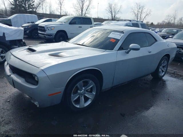 2021 DODGE CHALLENGER SXT 2