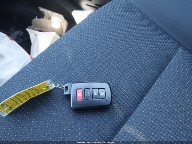 2018 TOYOTA RAV4 XLE 11