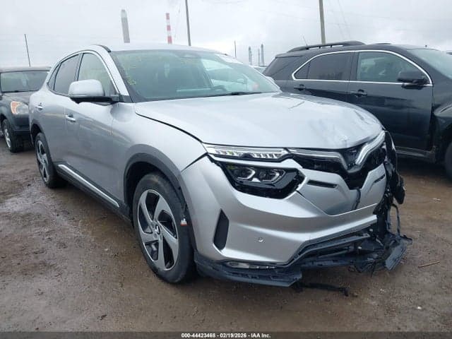 2025 VINFAST VF 8 ECO