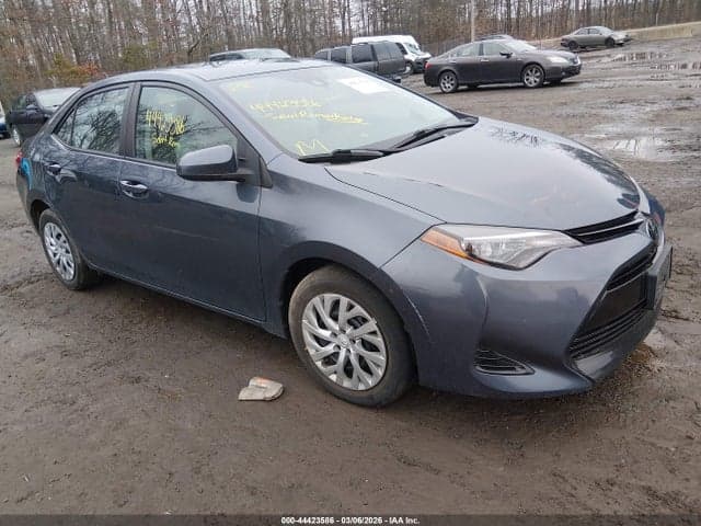 2018 TOYOTA COROLLA LE
