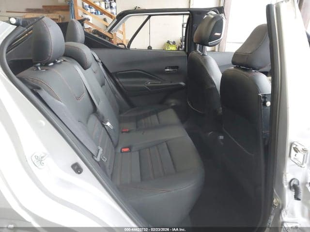 2019 NISSAN KICKS SR 8