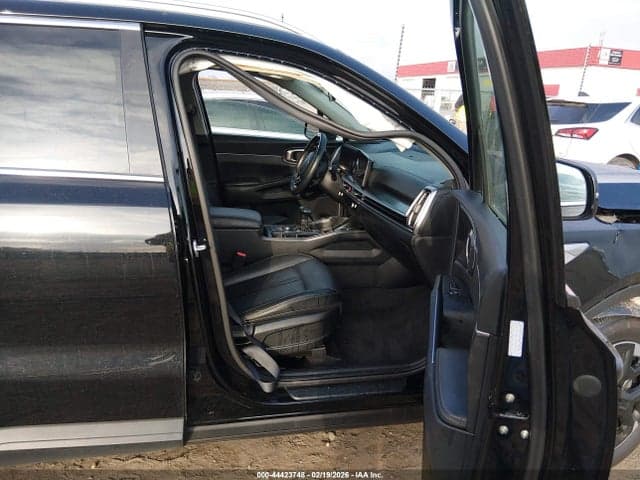 2024 KIA SORENTO S 6