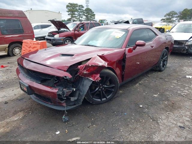 2018 DODGE CHALLENGER SXT 2