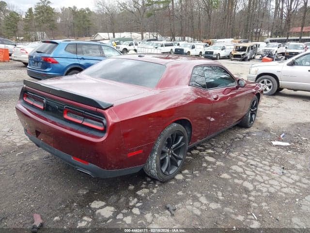 2018 DODGE CHALLENGER SXT 4