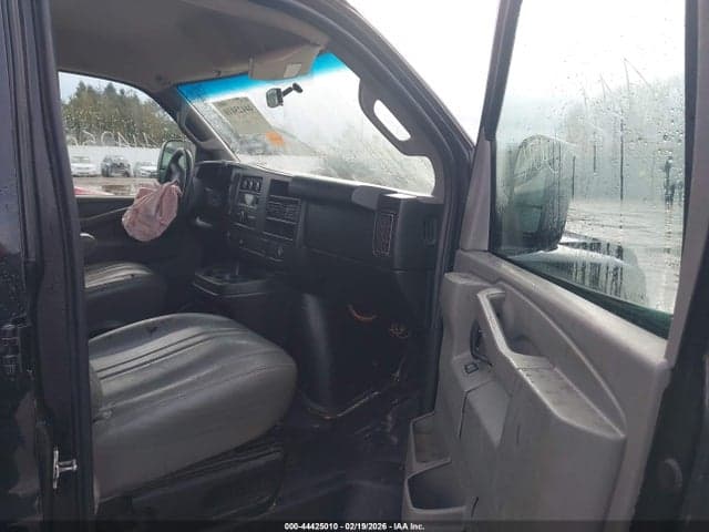 2017 GMC SAVANA 2500 WORK VAN 5