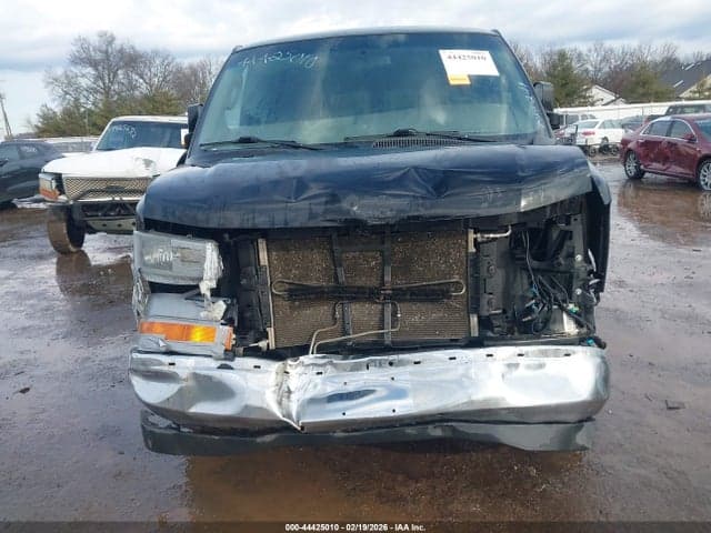 2017 GMC SAVANA 2500 WORK VAN 6