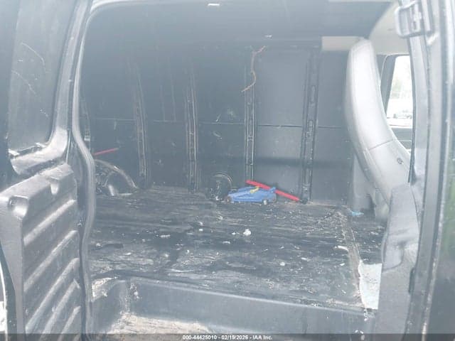 2017 GMC SAVANA 2500 WORK VAN 8