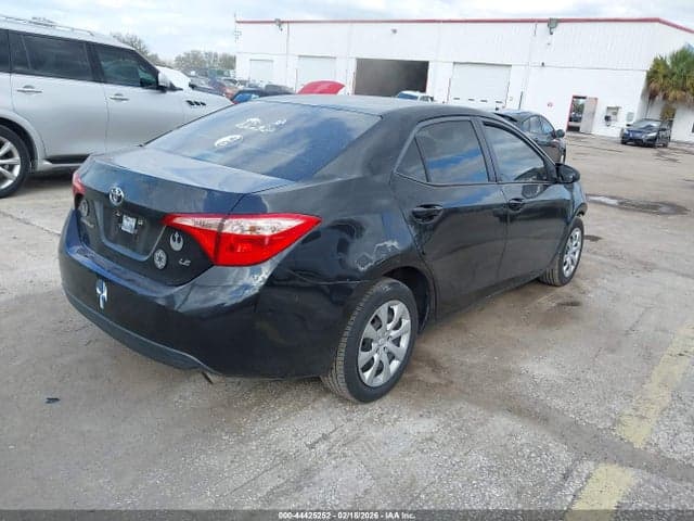 2018 TOYOTA COROLLA LE 4