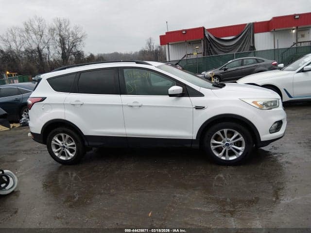 2017 FORD ESCAPE SE 13
