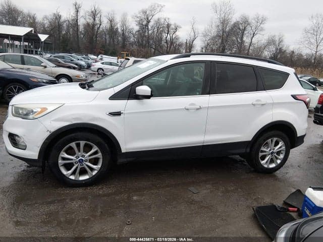 2017 FORD ESCAPE SE 14