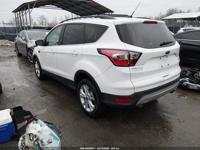 2017 FORD ESCAPE SE 3