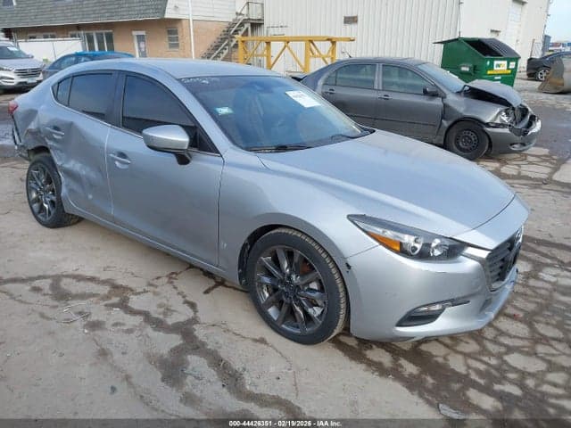 2018 MAZDA MAZDA3 TOURING 1