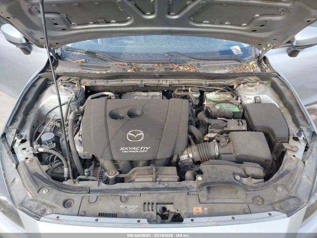 2018 MAZDA MAZDA3 TOURING 10