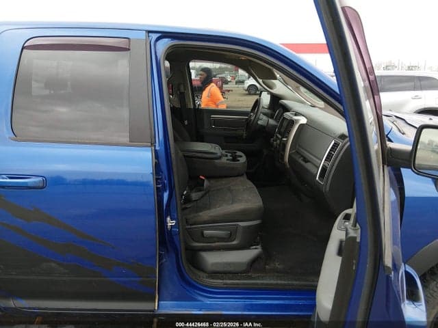 2019 RAM 1500 CLASSIC WARLOCK 4X2 6'4 BOX 5