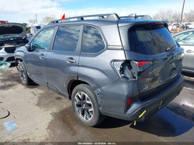2025 SUBARU FORESTER PREMIUM 3