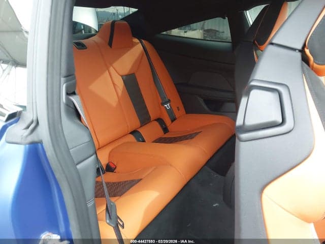 2025 BMW M4 8