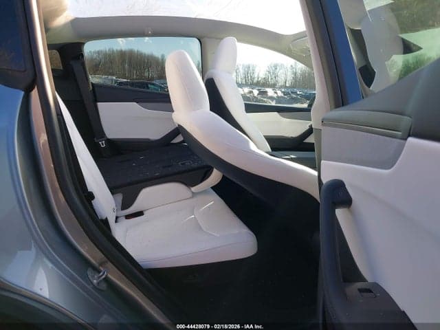 2026 TESLA MODEL Y LONG RANGE LAUNCH SERIES/PREMIUM ALL-WHEEL DRIVE 8