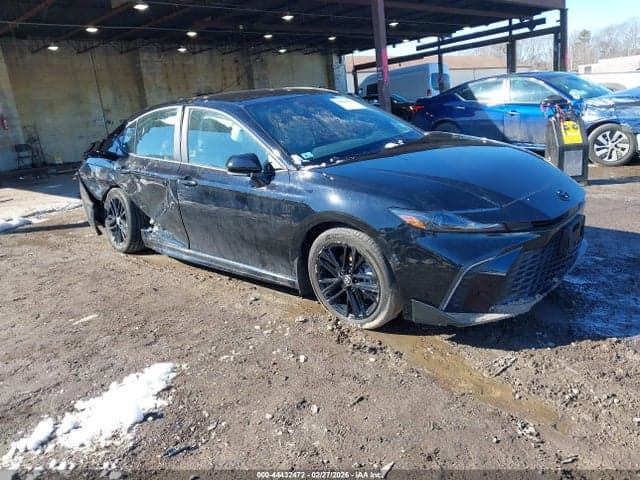 2025 TOYOTA CAMRY SE 1