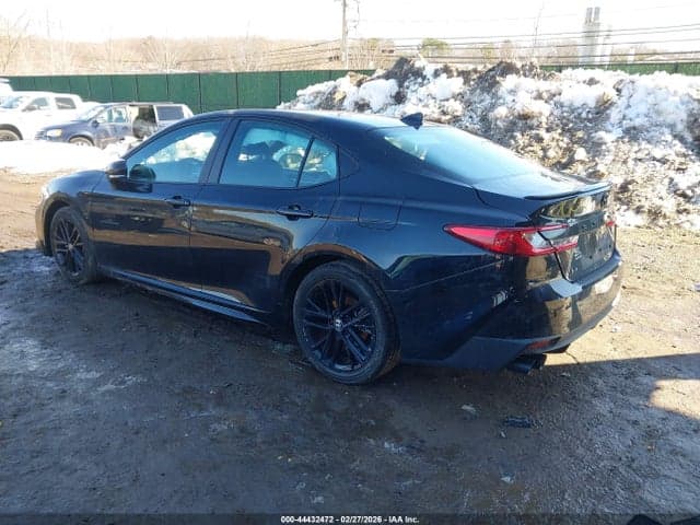 2025 TOYOTA CAMRY SE 3